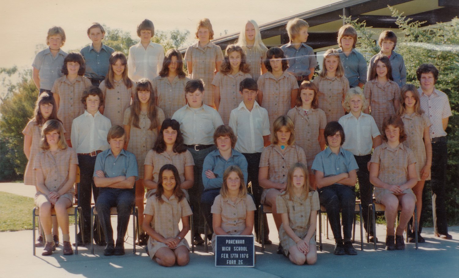 1976 Year 8 Pakenham High School. Front: ?, ?, ?
Row 2: ?, Jeff Crawford, Renate Vicum, Andrew Ewenson, Angela ?, Glenn Eaton, ?
Row 3:
Back: