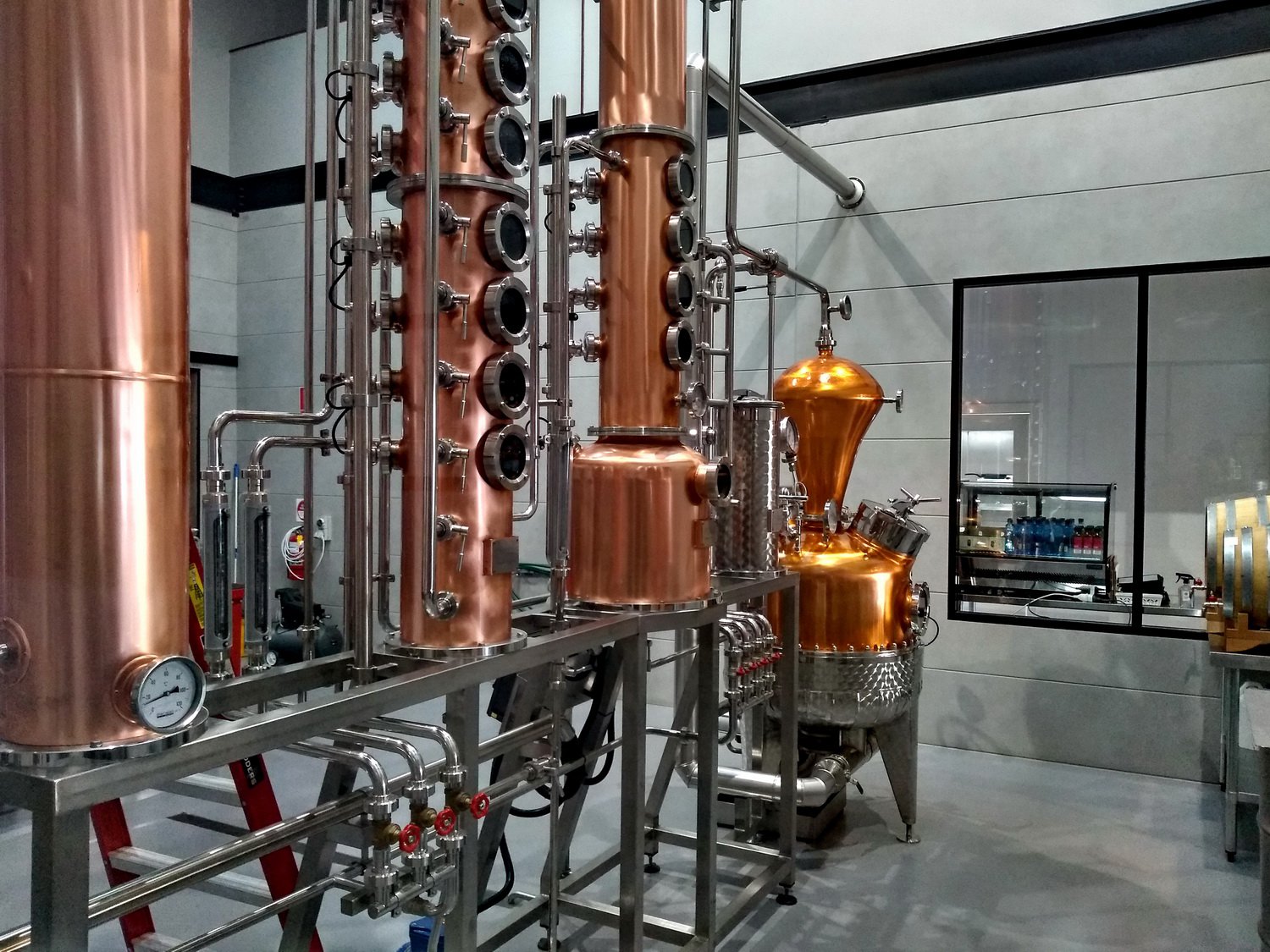 Beautiful copper still at Echuca Distillery. North West Victoria Tour, July 2020.