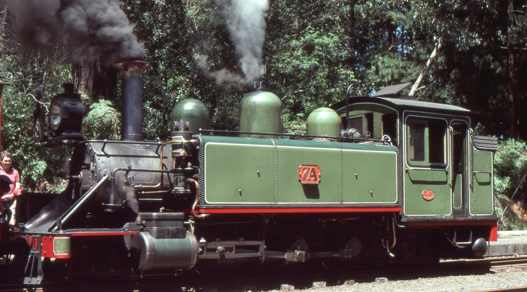 Puffing Billy NA-7A shunting at Emerald Lake